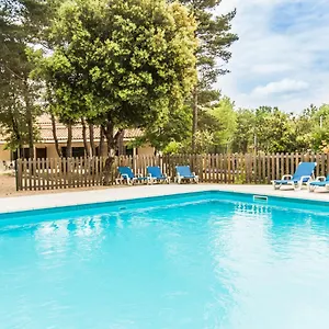 https://villa-la-lauze.hotels-rhonealpes.com